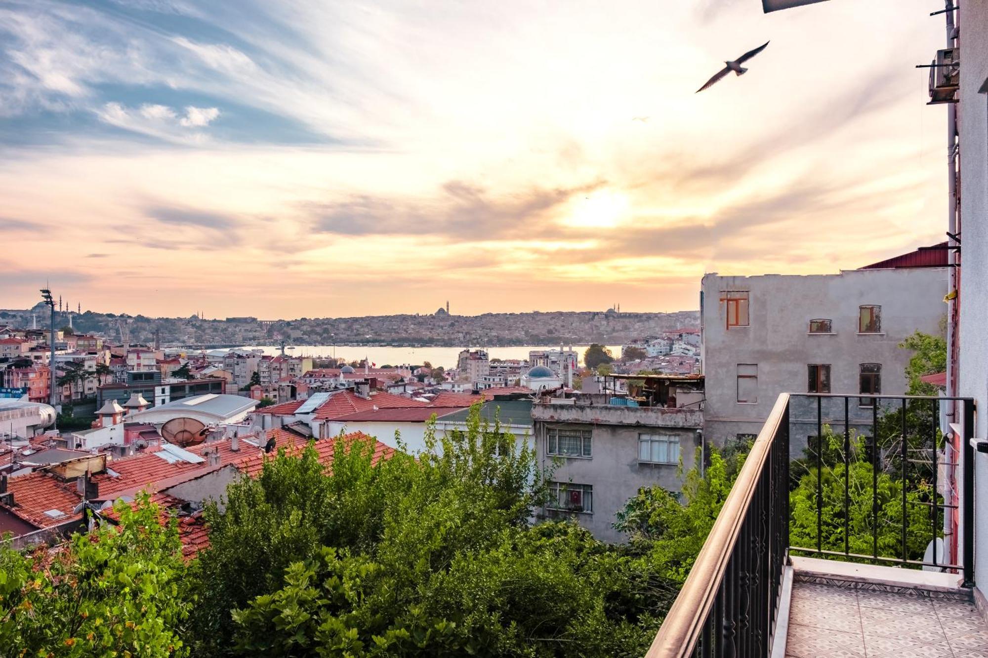Homie Suites - Newly-constructed Modern Design In Beyoglu Appartement Istanboel